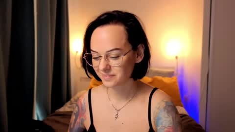 MiraSkyy online show from 10/07/25, 02:36