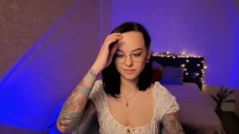 MiraSkyy online show from 04/30/26, 02:34