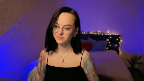 MiraSkyy online show from 05/02/26, 05:07