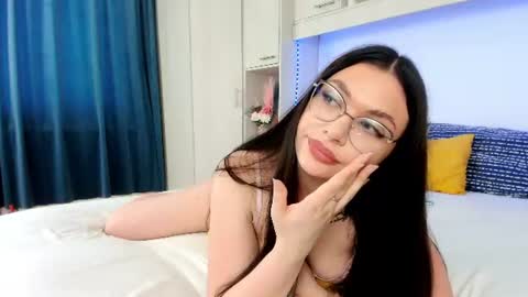 Mira online show from 06/25/26, 09:14
