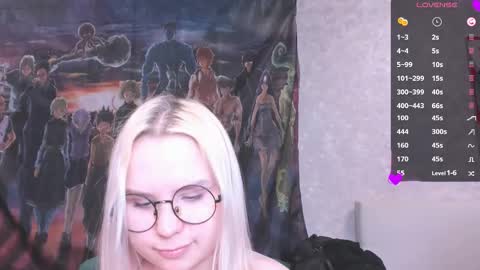 Kira online show from 02/13/25, 09:38