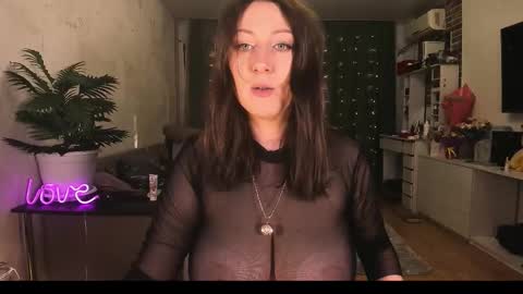 Snapshot of mirayoun chatting on 10/02/25, 02:13 Mira online show from 10/02/25, 02:13