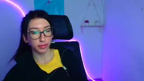 Mariam online show from 11/22/25, 12:37