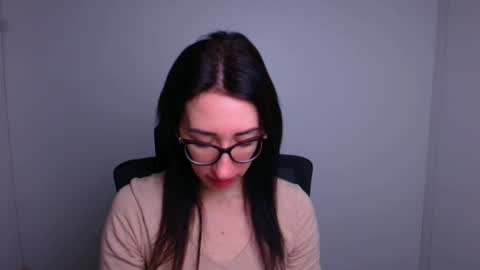 Mariam online show from 12/05/25, 06:22