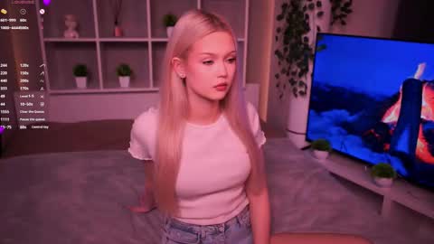 Elsa online show from 11/04/25, 09:14