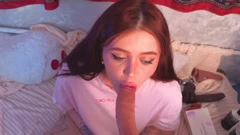 Snapshot of mirida_fox chatting on 05/03/26, 10:10 mercantile online show from 05/03/26, 10:10
