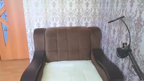 Snapshot of mirrash chatting on 01/15/25, 09:45 Anna online show from 01/15/25, 09:45