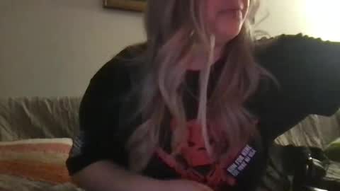 Snapshot of mis0h0rnybabii chatting on 12/19/24, 04:23 MisoHorny aka Goddess Sahara online show from 12/19/24, 04:23