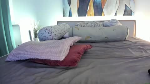 Snapshot of mis_eva chatting on 11/07/25, 07:25 Eva online show from 11/07/25, 07:25