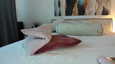 Eva online show from 01/12/26, 06:18