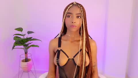 Snapshot of mis_nicole chatting on 11/29/25, 03:42 Andrea Thanks guys for the support online show from 11/29/25, 03:42