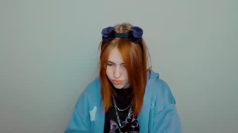 misaki_chan_ online show from 10/10/25, 09:14