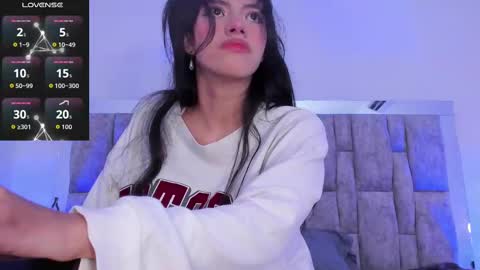 Snapshot of misaki_kai chatting on 10/11/25, 06:23 Misaki Kai online show from 10/11/25, 06:23