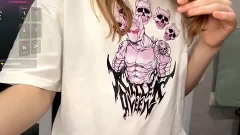 Molly online show from 09/11/25, 07:47