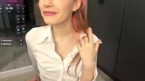 Molly online show from 10/30/25, 05:46