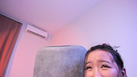 Snapshot of mishel_bless chatting on 01/09/25, 05:33 Mishel online show from 01/09/25, 05:33