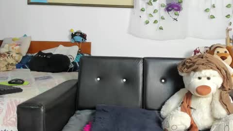 Snapshot of mishell_bons4 chatting on 02/24/26, 09:02 Mishell Bons online show from 02/24/26, 09:02