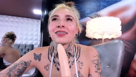 miss___angel online show from 02/12/25, 09:11