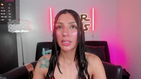 Snapshot of miss___evangeline chatting on 04/25/26, 02:47 Evangeline online show from 04/25/26, 02:47
