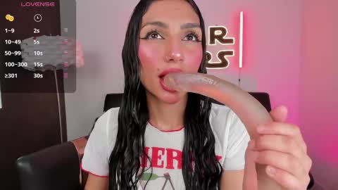 Snapshot of miss___evangeline chatting on 05/07/26, 03:12 Evangeline online show from 05/07/26, 03:12