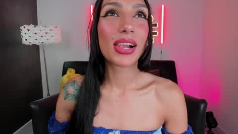 Snapshot of miss___evangeline chatting on 05/20/26, 02:29 Evangeline online show from 05/20/26, 02:29