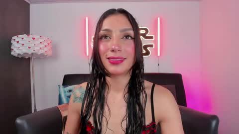 Snapshot of miss___evangeline chatting on 05/27/26, 02:41 Evangeline online show from 05/27/26, 02:41