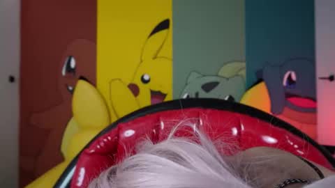 Snapshot of miss__aly chatting on 10/24/25, 06:04 Ally online show from 10/24/25, 06:04