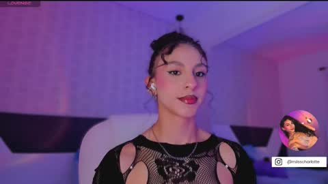 Charlotte online show from 11/08/25, 04:34