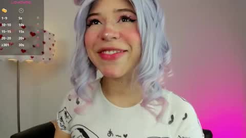 Daphne online show from 09/16/25, 02:34