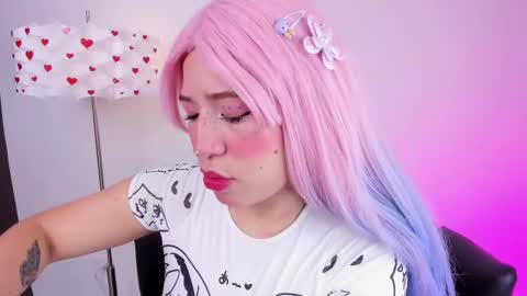 Daphne online show from 09/19/25, 02:46