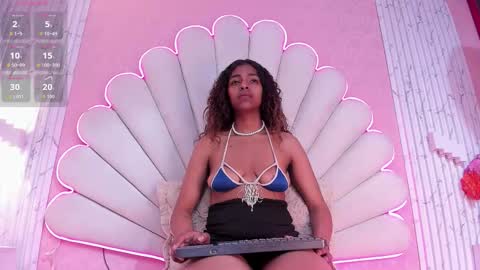 miss__smith_ online show from 10/17/25, 03:25