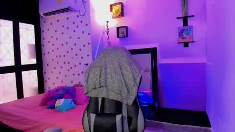 Akemi 3 online show from 09/14/25, 02:05