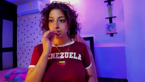 Akemi 3 online show from 09/27/25, 02:05