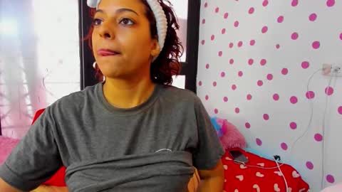 Akemi 3 online show from 10/26/25, 02:34