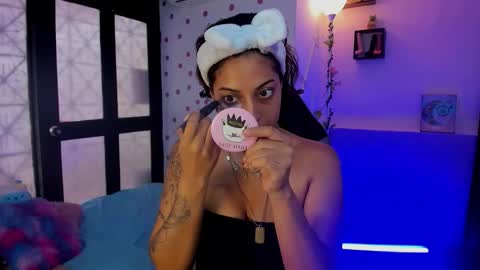 Akemi 3 online show from 11/17/25, 01:06