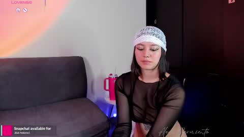 Alexa Sarmiento online show from 06/12/26, 01:37