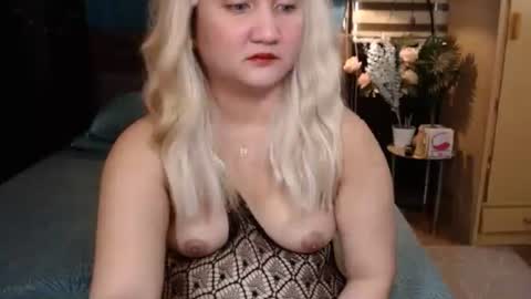 miss angelic15 online show from 10/09/25, 10:19