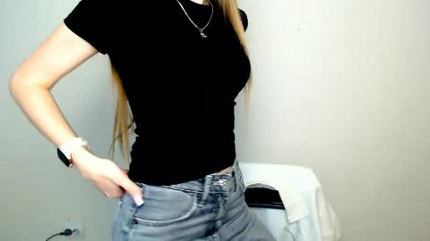 Angelina online show from 05/12/26, 06:54