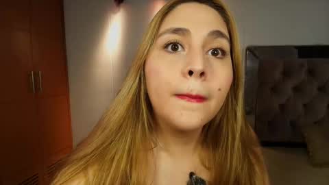 Snapshot of miss_anny18 chatting on 01/07/26, 01:41 Anny online show from 01/07/26, 01:41