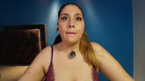Anny online show from 04/26/26, 02:42