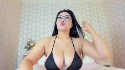 Snapshot of miss_asia_one chatting on 03/06/26, 04:53 Aiza online show from 03/06/26, 04:53