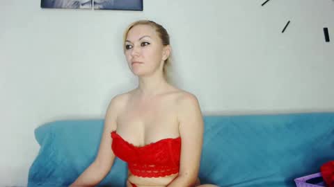 miss_blonde1 online show from 02/18/25, 06:26