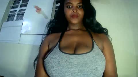 Snapshot of miss_blorps chatting on 04/12/26, 04:23 spicey online show from 04/12/26, 04:23