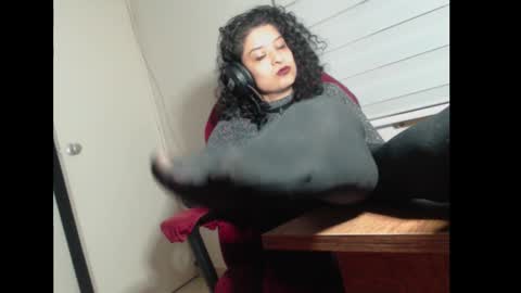 Miss Carmila online show from 10/11/25, 01:05