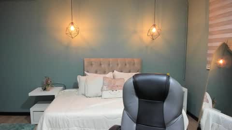 Cataleya online show from 12/03/25, 11:41