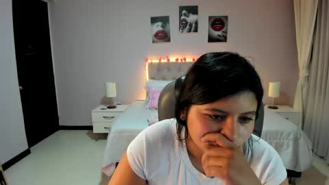 Snapshot of miss_cataleya__ chatting on 04/17/26, 11:57 Cataleya online show from 04/17/26, 11:57