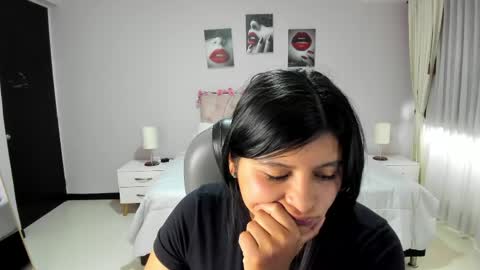 Snapshot of miss_cataleya__ chatting on 04/18/26, 11:58 Cataleya online show from 04/18/26, 11:58