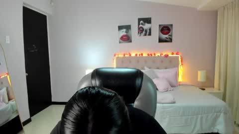 Snapshot of miss_cataleya__ chatting on 04/22/26, 11:34 Cataleya online show from 04/22/26, 11:34
