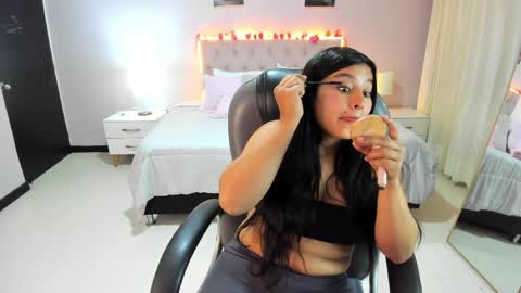 Snapshot of miss_cataleya__ chatting on 05/04/26, 11:28 Cataleya online show from 05/04/26, 11:28