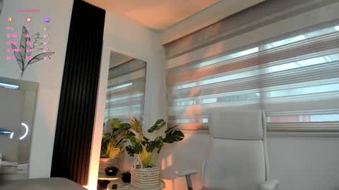 Catalina online show from 10/27/25, 11:47